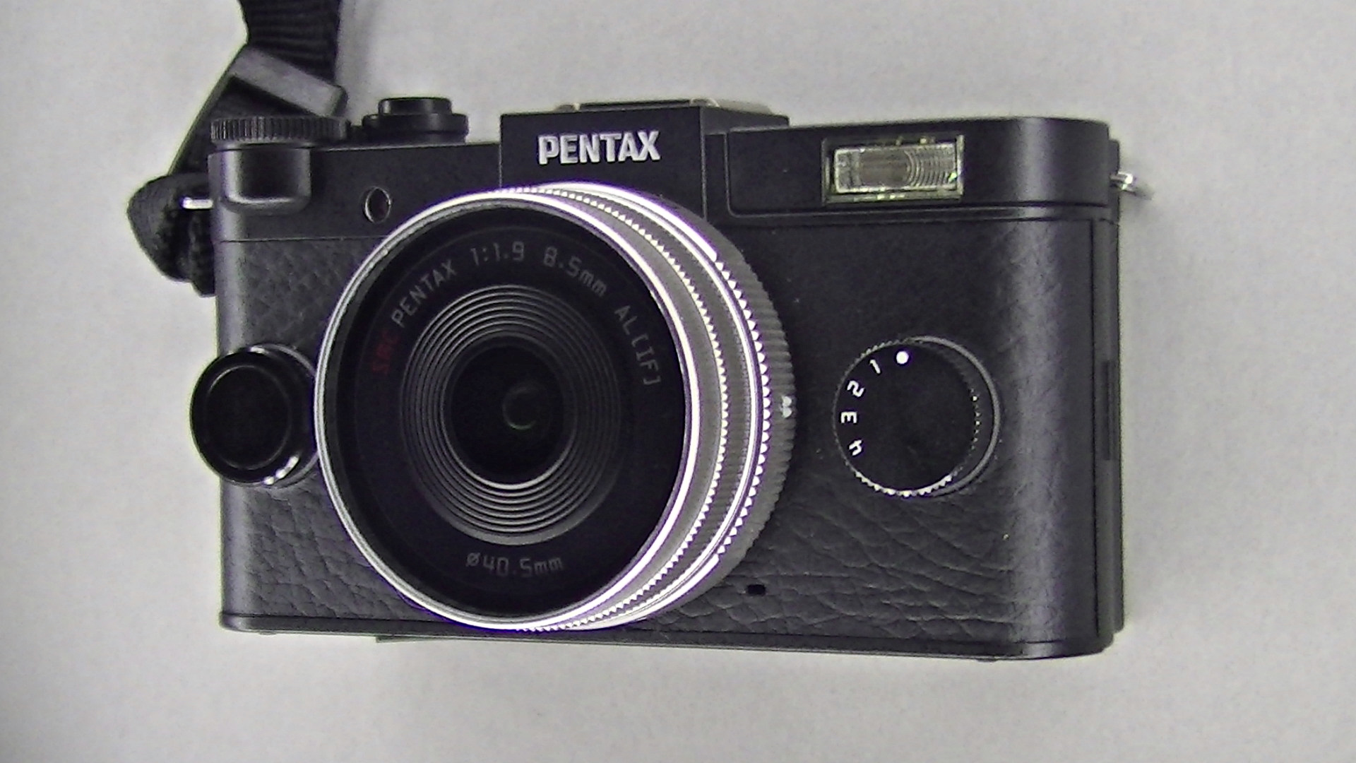 PENTAX Q 01standard prime